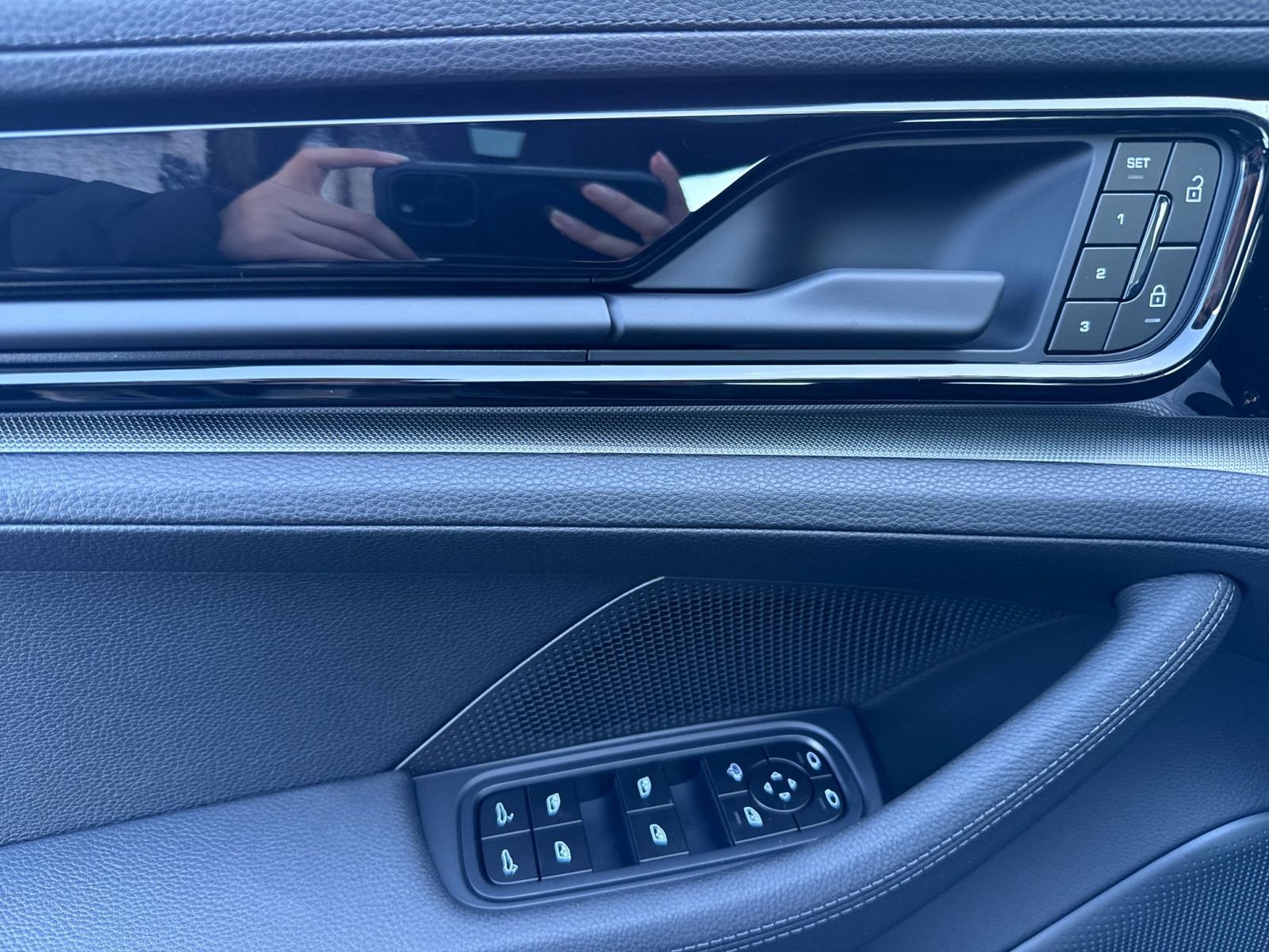 New 2026 Porsche Panamera 4 image 7