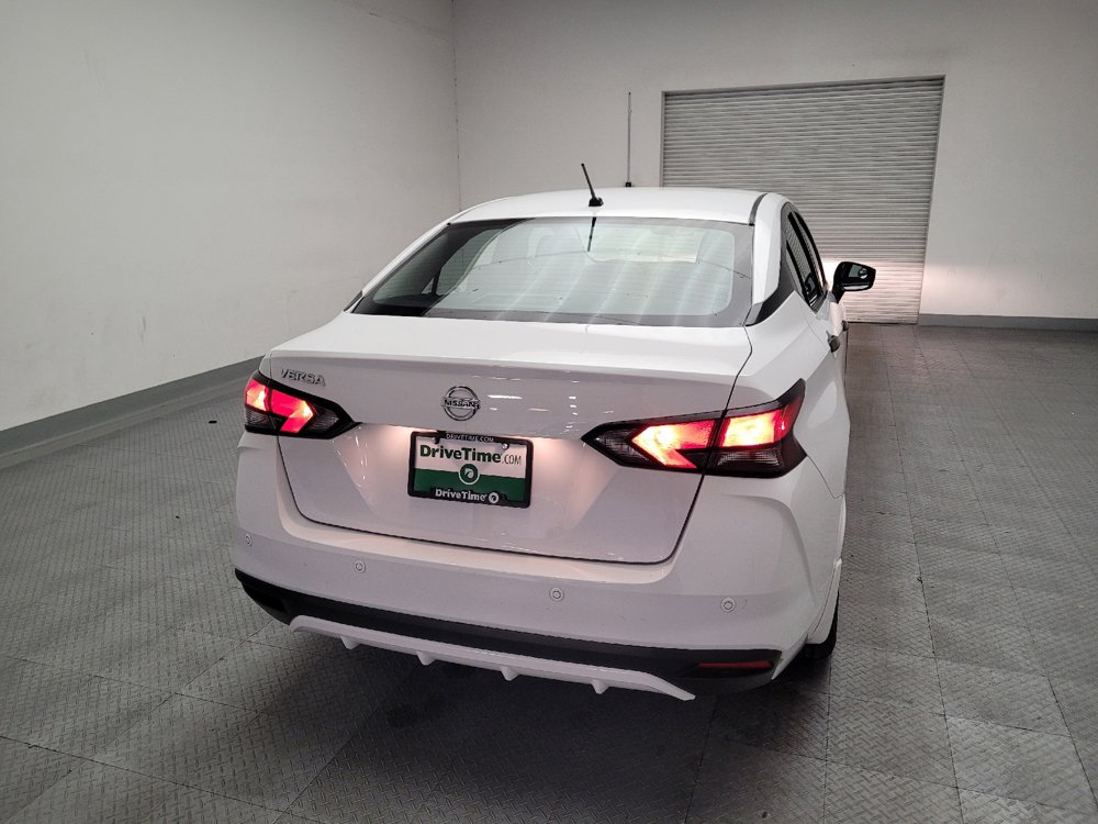 Used 2020 Nissan Versa S FWD image 7