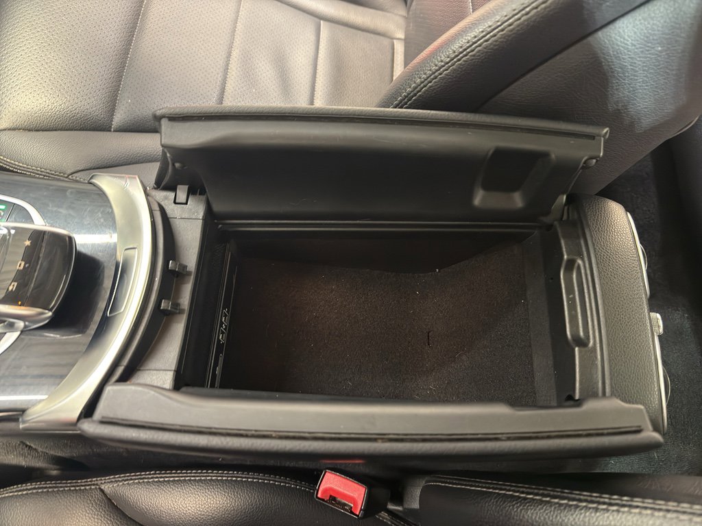 Used 2015 Mercedes-Benz C 300 4MATIC Sedan image 20