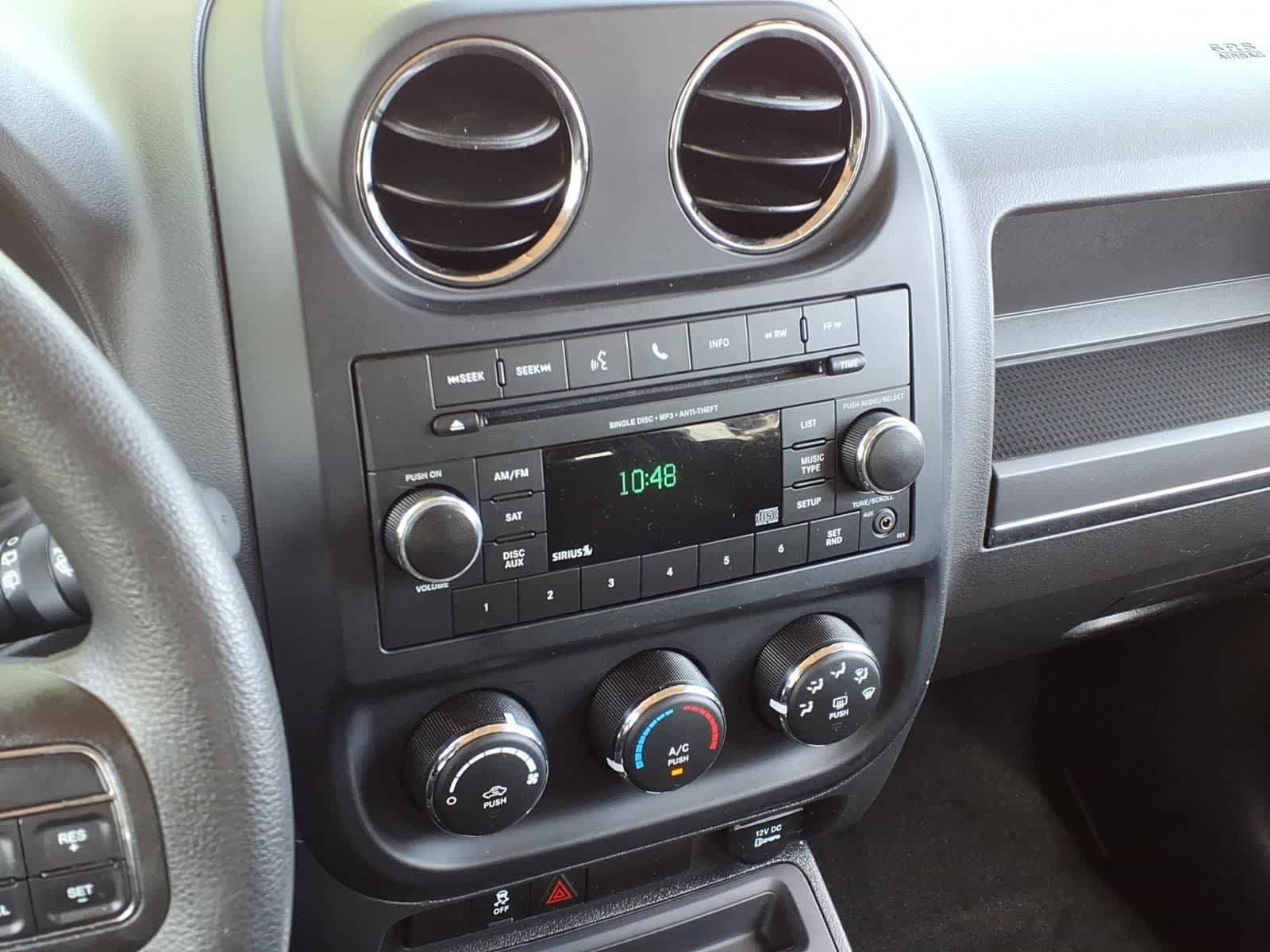 Used 2016 Jeep Patriot Sport w/ Power Value Group FWD image 22