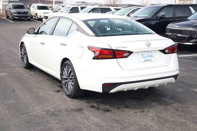 Used 2025 Nissan Altima 2.5 SV FWD image 6