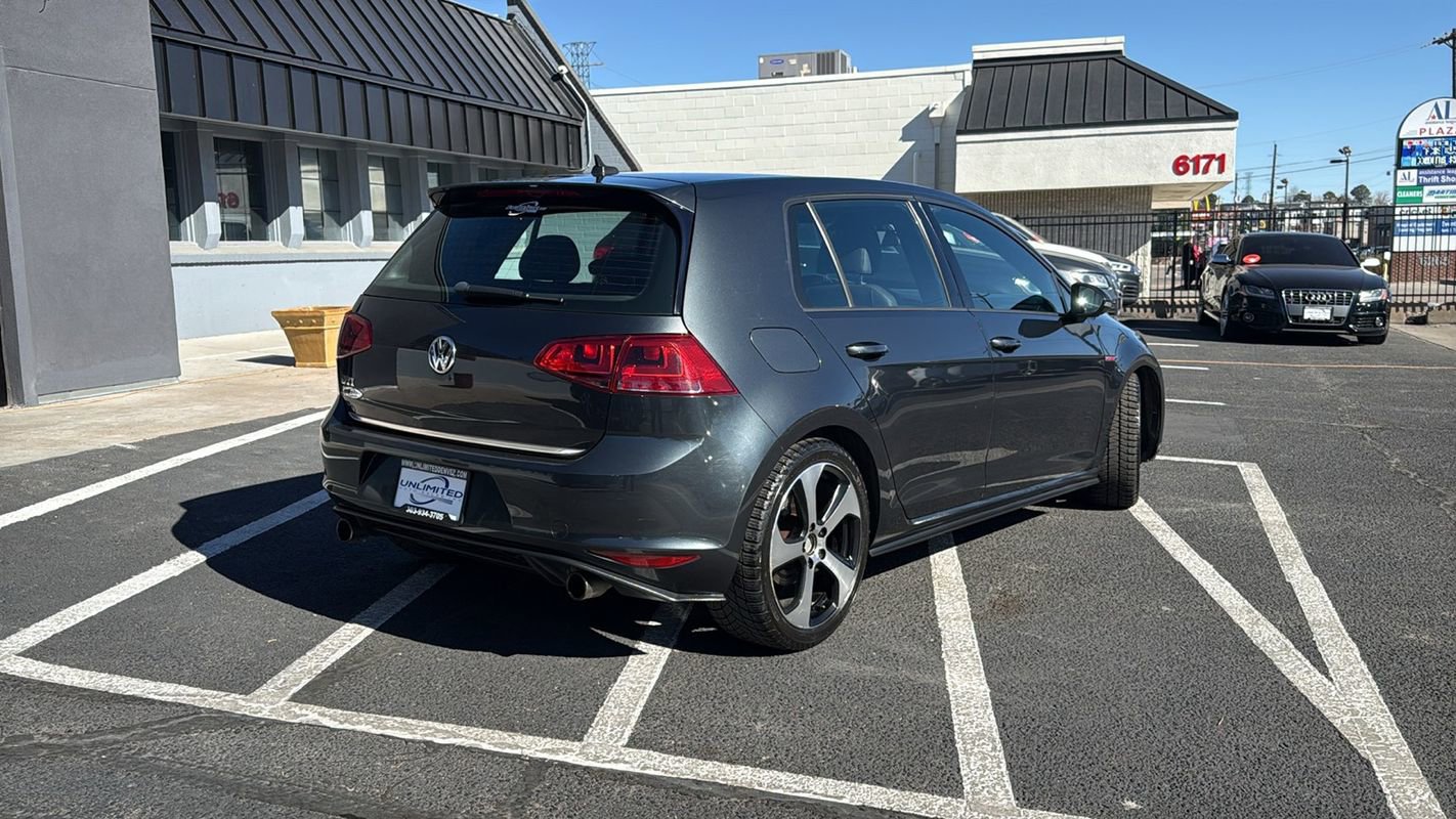 Used 2015 Volkswagen GTI SE FWD image 3