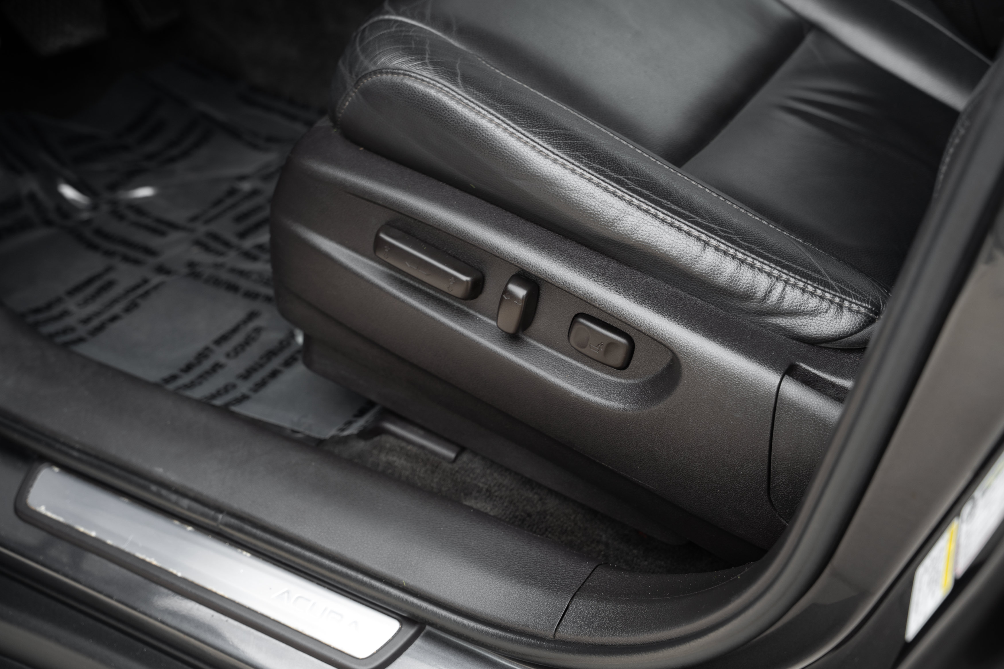 Used 2014 Acura MDX SH-AWD image 16