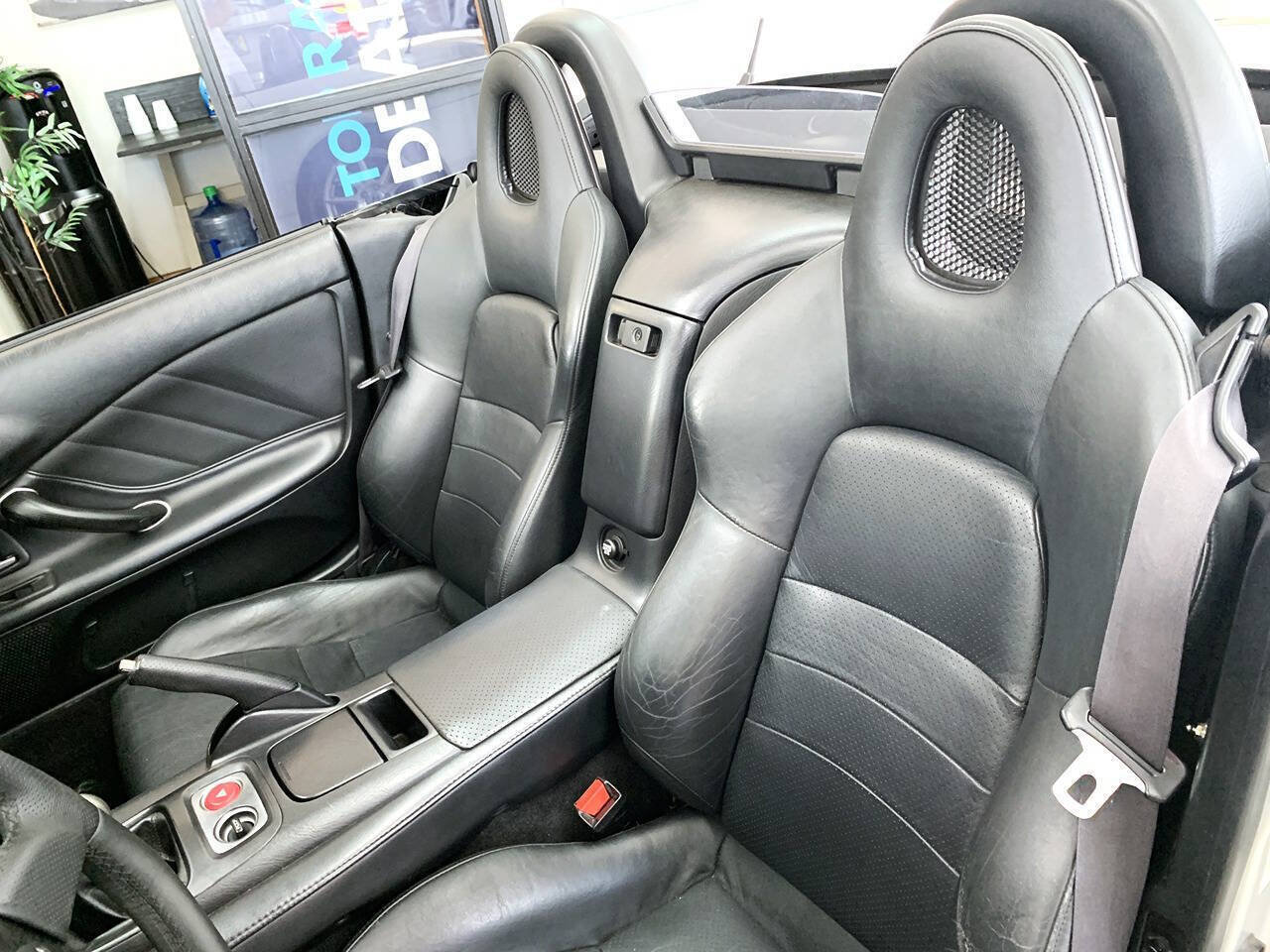 Used 2002 Honda S2000 image 11