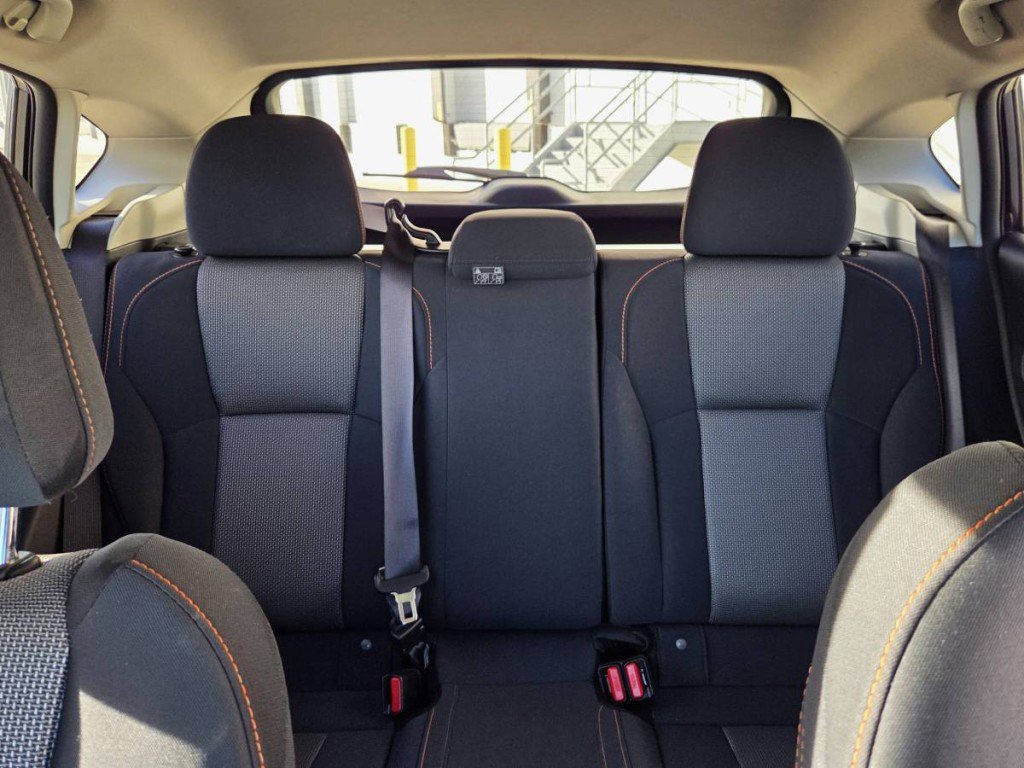 Used 2019 Subaru Crosstrek 2.0i Premium w/ Eyesight System image 12