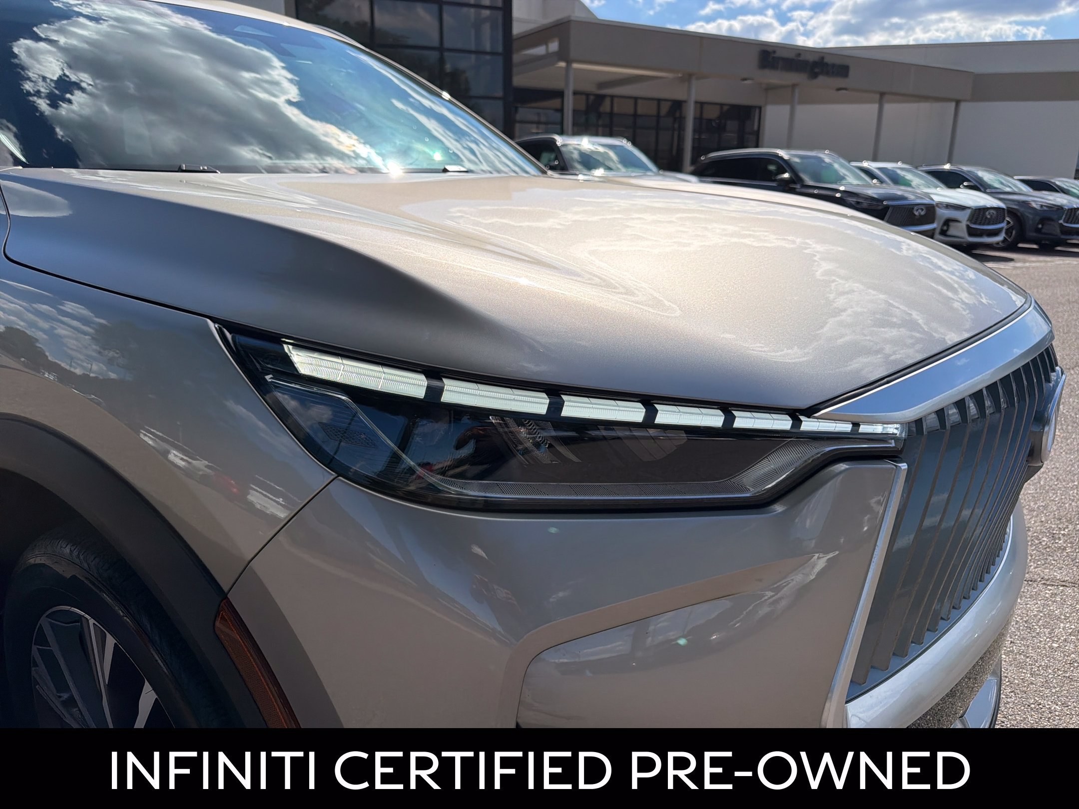 Certified 2026 INFINITI QX60 Luxe w/ Family Package FWD image 14