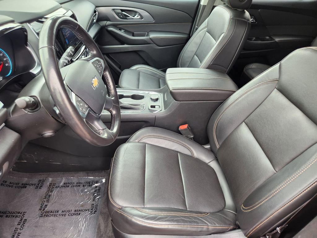 Used 2020 Chevrolet Traverse Premier w/ LPO, Black Accent Package image 5