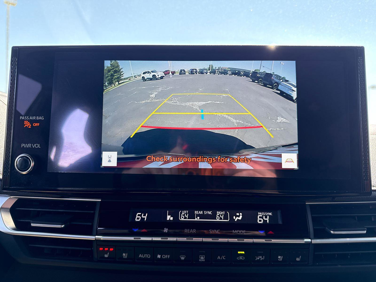 Used 2025 Toyota Sienna Limited AWD/4WD image 19