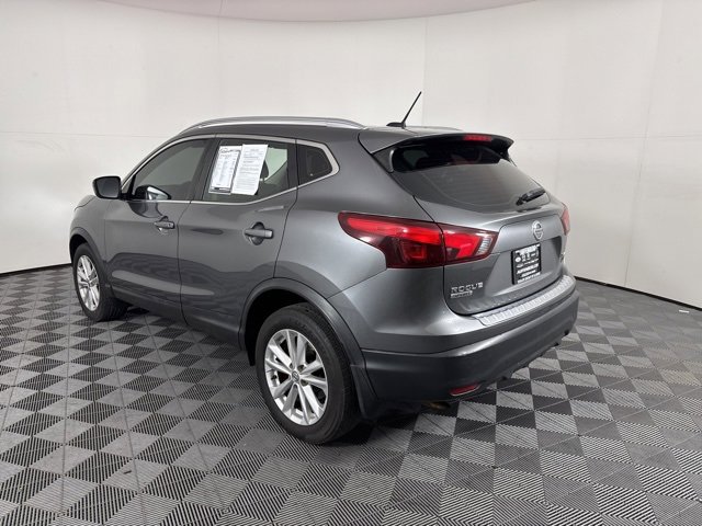 Used 2018 Nissan Rogue Sport SV image 3
