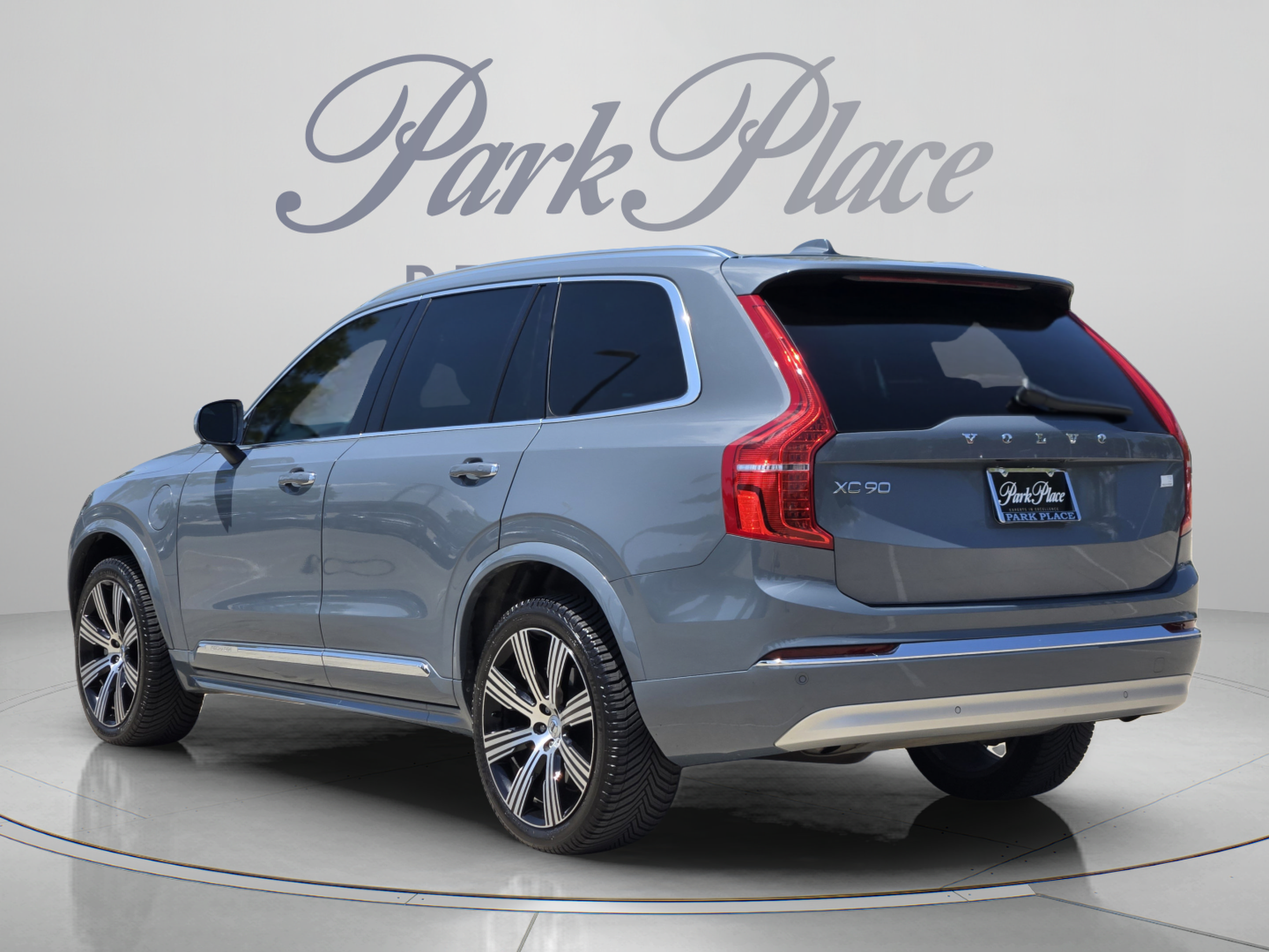Used 2022 Volvo XC90 T8 Inscription AWD/4WD image 3