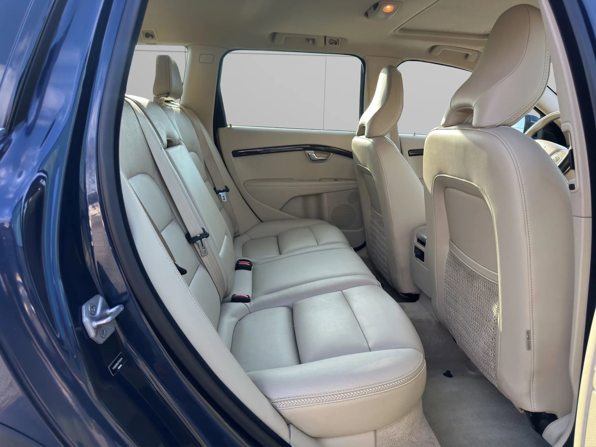 Used 2015 Volvo XC70 3.2 Premier image 15