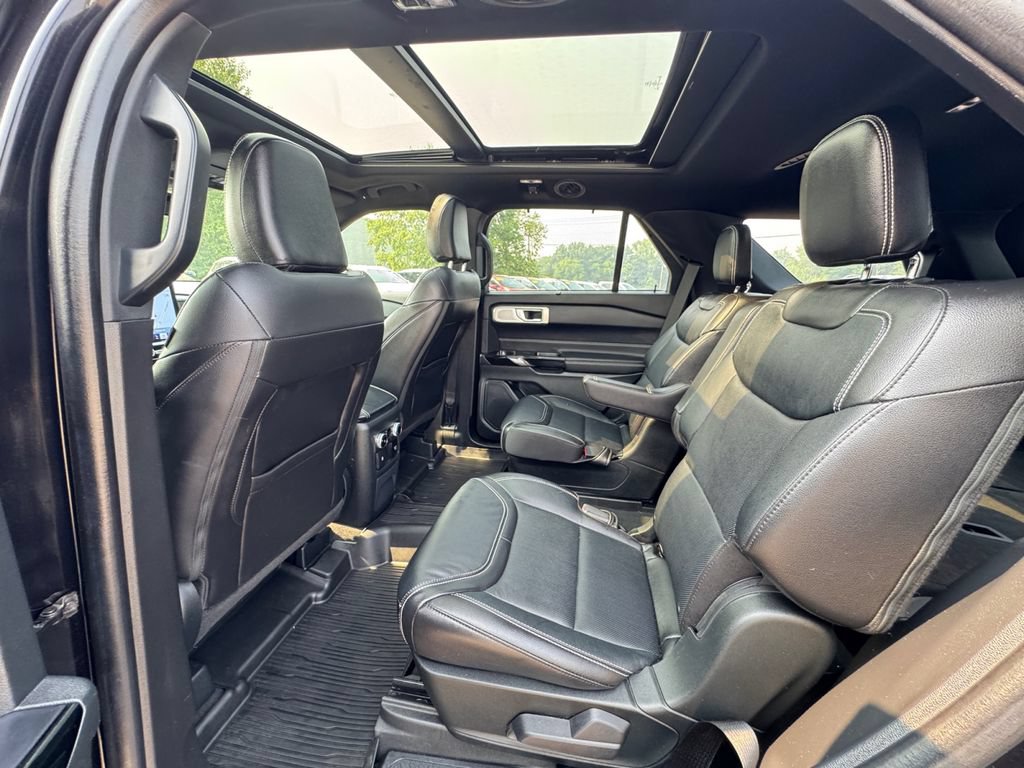 Used 2023 Ford Explorer ST w/ Equipment Group 401A AWD/4WD image 35