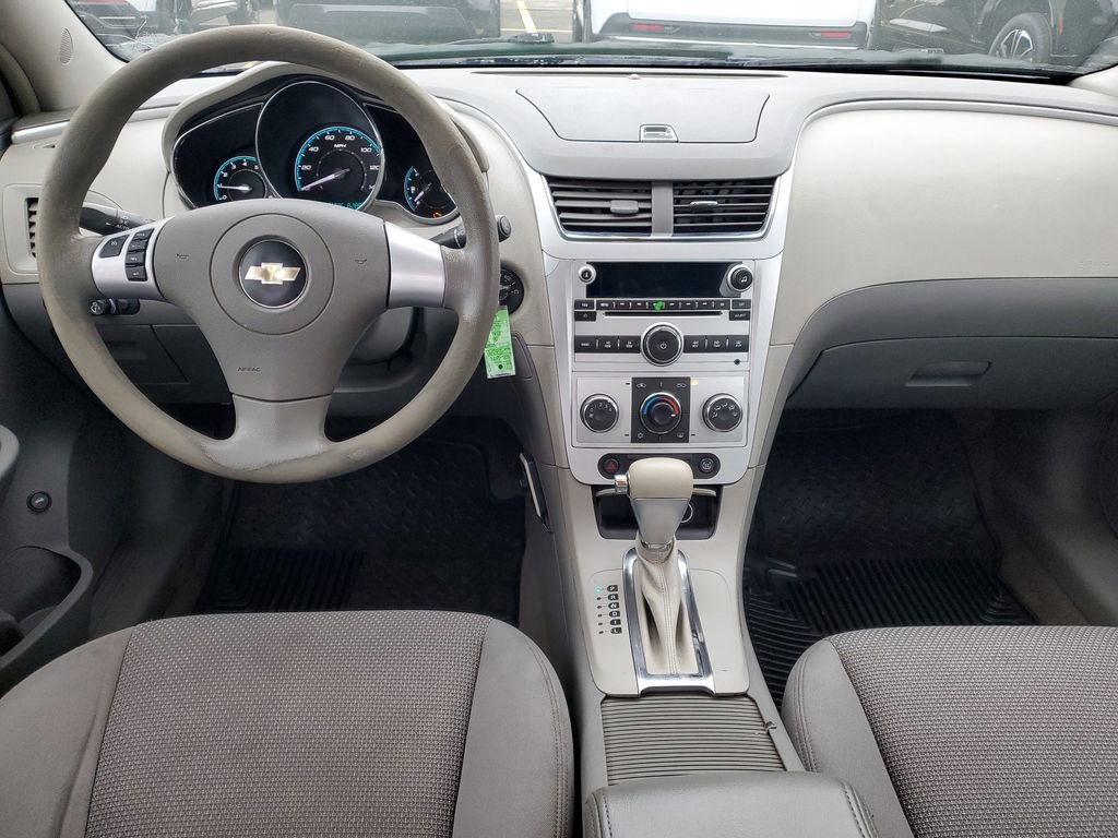 Used 2009 Chevrolet Malibu LS FWD image 16