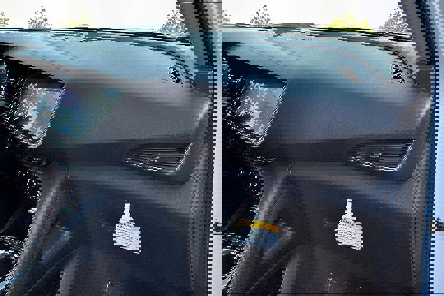 Used 2022 Buick Envision Preferred w/ Safety Package image 17