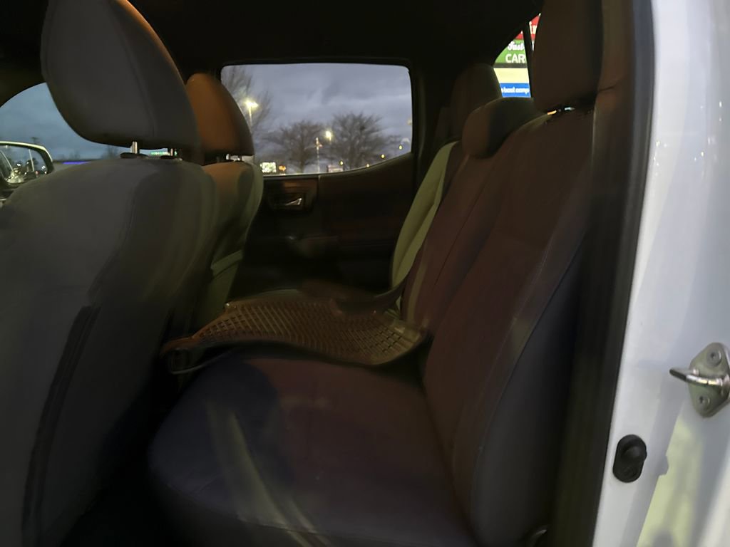 Used 2019 Toyota Tacoma TRD Off-Road image 27
