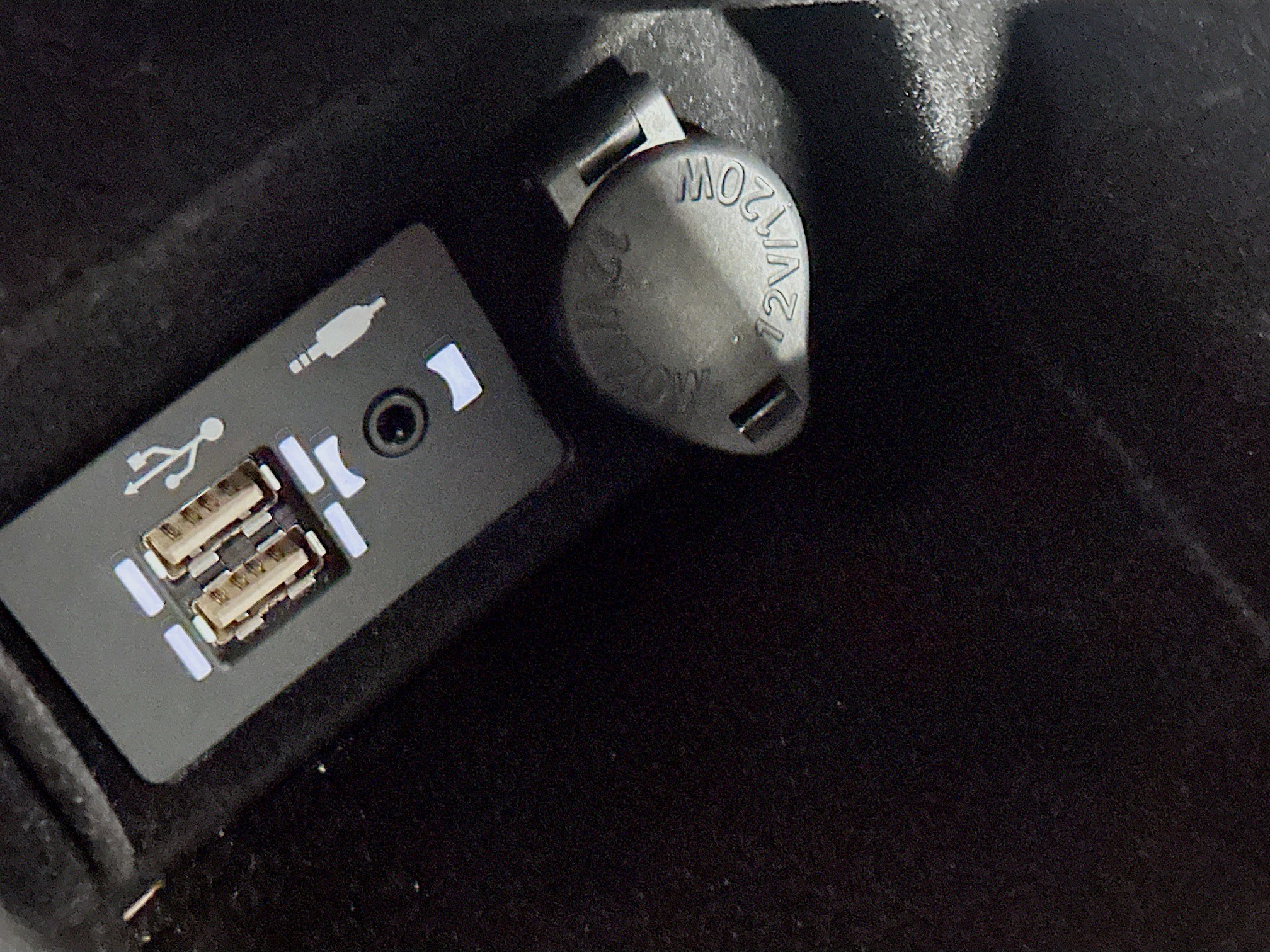 Used 2023 Lexus IS 350 F Sport w/ Navigation Package image 26