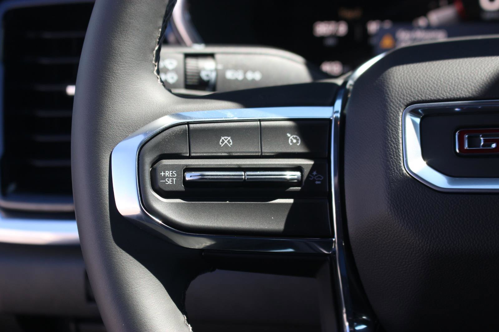 Used 2025 GMC Canyon Elevation w/ Convenience Package image 20