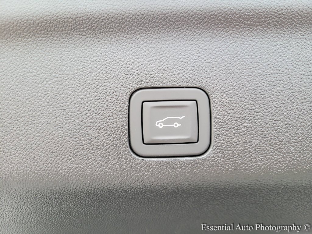 New 2026 Chevrolet Tahoe LT image 18