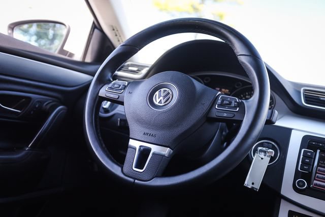 Used 2013 Volkswagen CC Sport FWD image 26