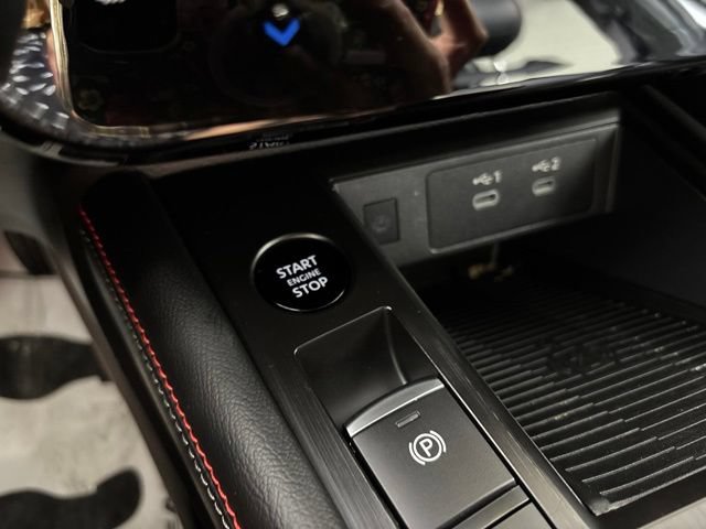 Used 2025 Nissan Kicks SR w/ SR Premium Package AWD/4WD image 35