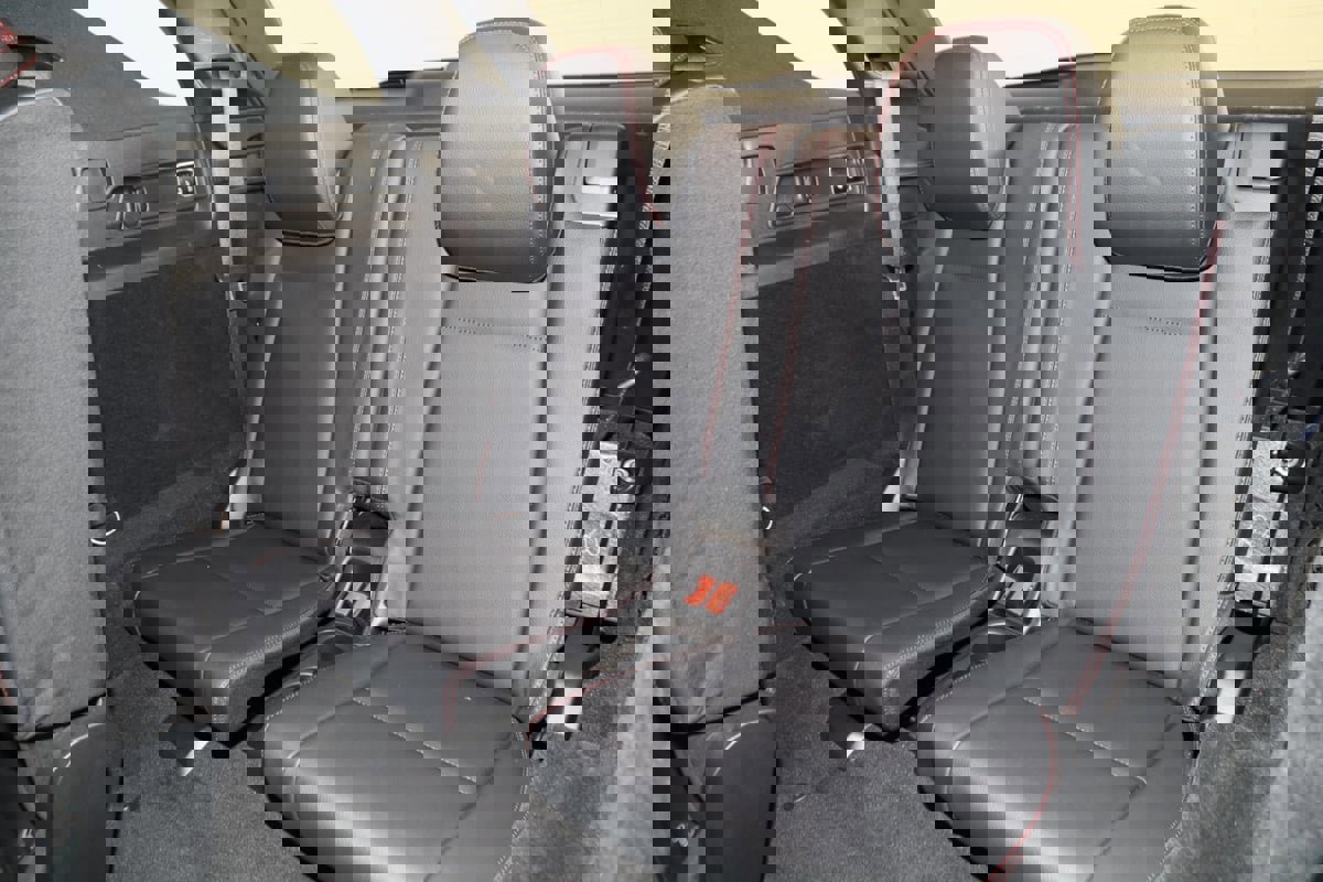 Used 2022 Mercedes-Benz GLE 53 AMG 4MATIC w/ 3rd Row Seat Package image 63