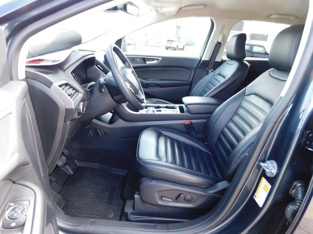 Used 2024 Ford Edge SEL w/ Convenience Package image 12
