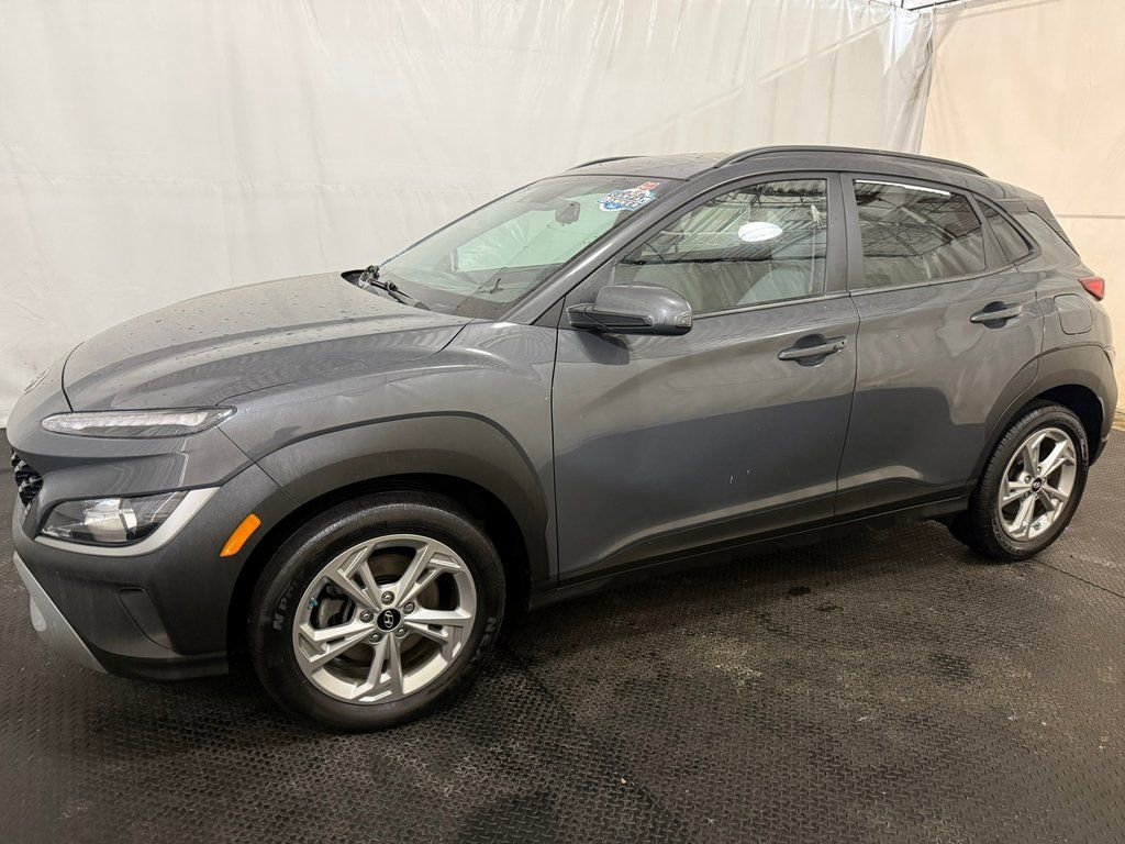 Used 2023 Hyundai Kona SEL image 2