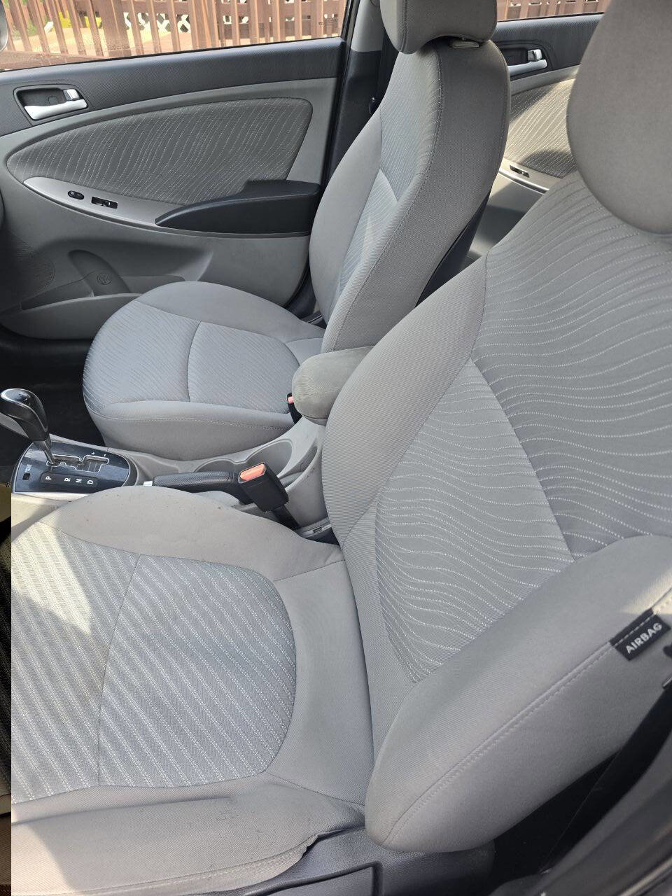Used 2016 Hyundai Accent SE w/ Option Group 03 FWD image 17