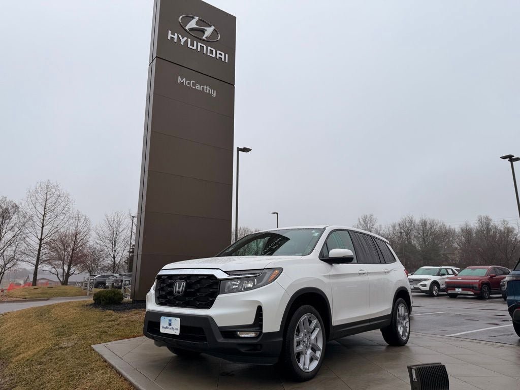 Used 2025 Honda Passport EX-L image 1