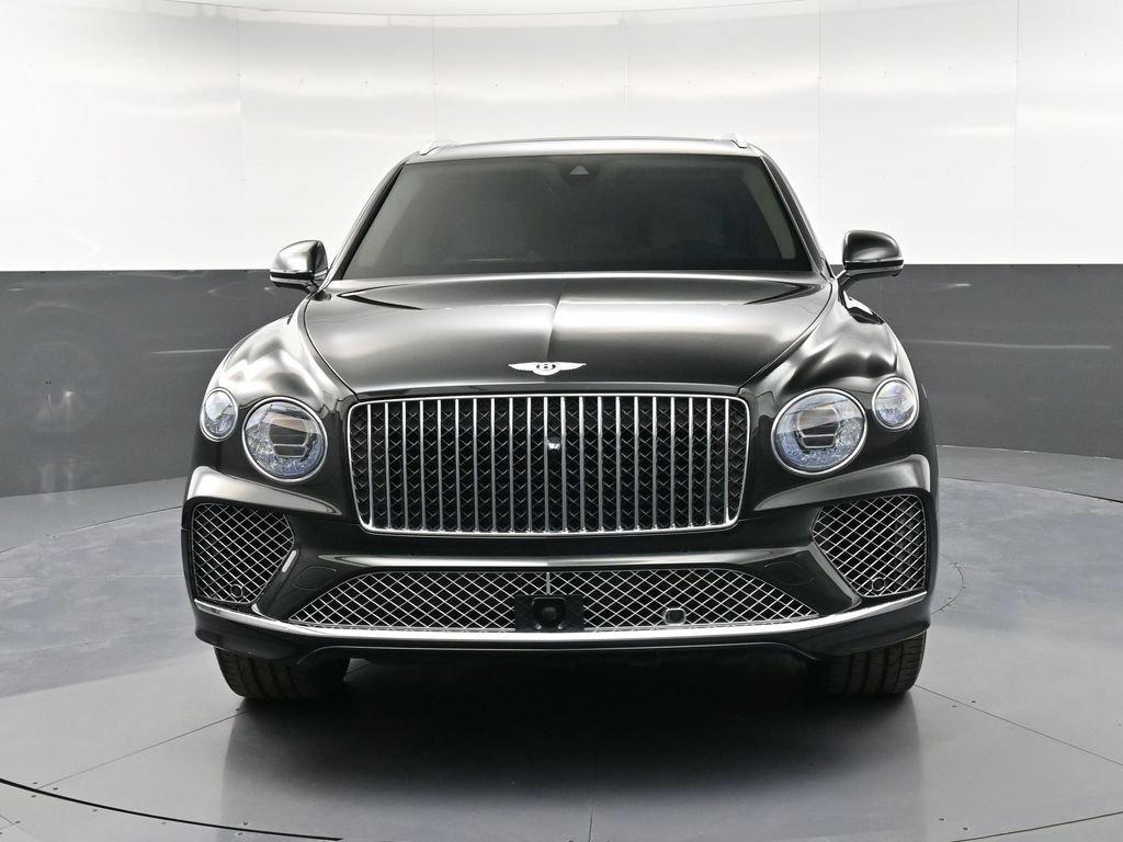 Used 2024 Bentley Bentayga AWD/4WD image 11