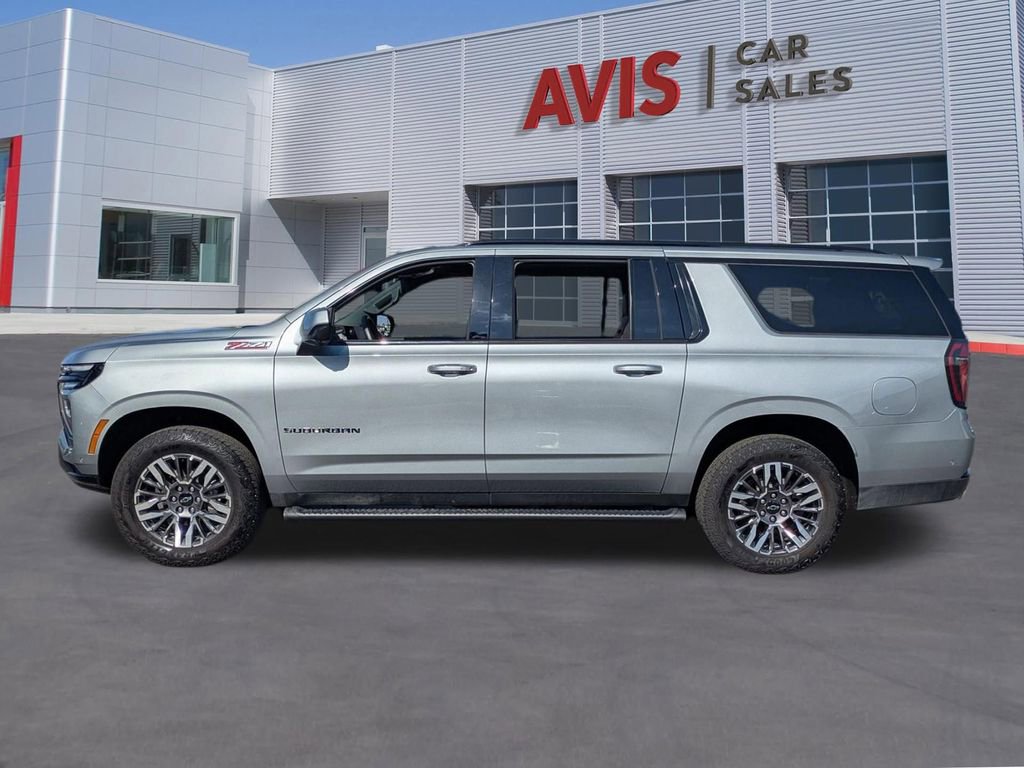 Used 2025 Chevrolet Suburban Z71 image 10