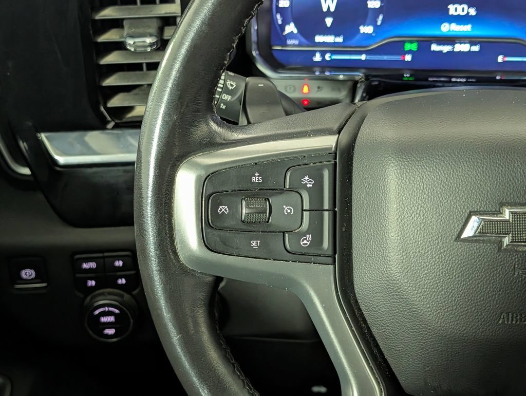 Used 2022 Chevrolet Silverado 1500 RST AWD/4WD image 17