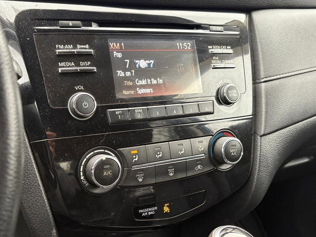 Used 2017 Nissan Rogue S w/ S Appearance Package image 11