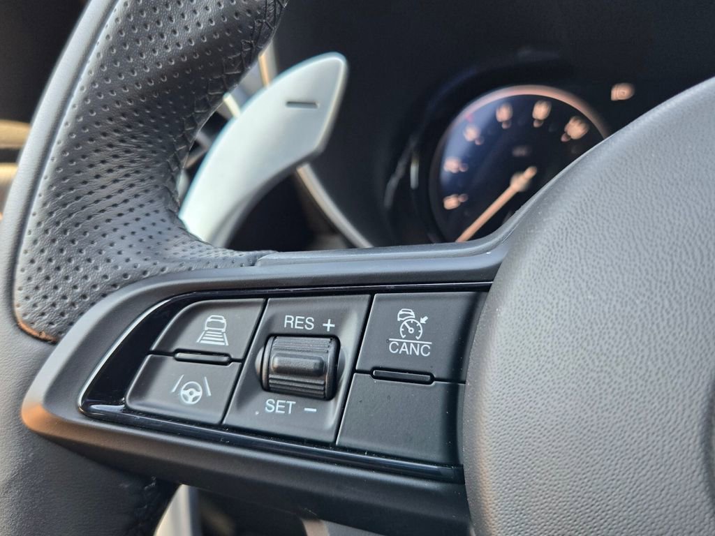 New 2025 Alfa Romeo Giulia w/ Driving Assist Package image 14