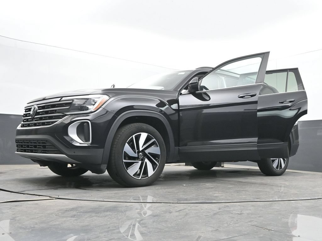 Used 2024 Volkswagen Atlas SE AWD/4WD image 73