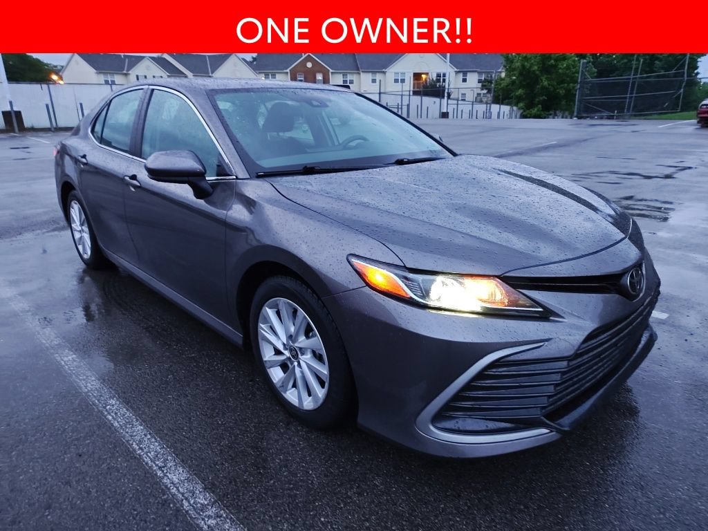 Used 2024 Toyota Camry LE FWD image 3