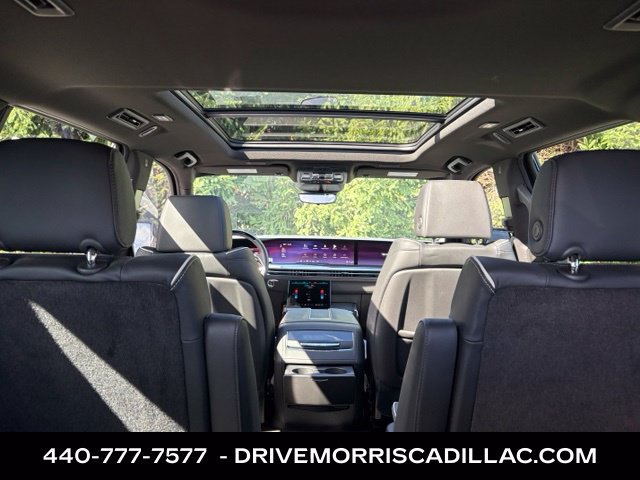 Certified 2026 Cadillac Escalade Luxury w/ Touring Package AWD/4WD image 8
