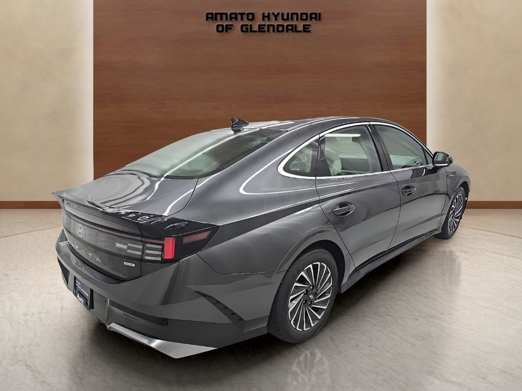 Certified 2025 Hyundai Sonata SEL image 6