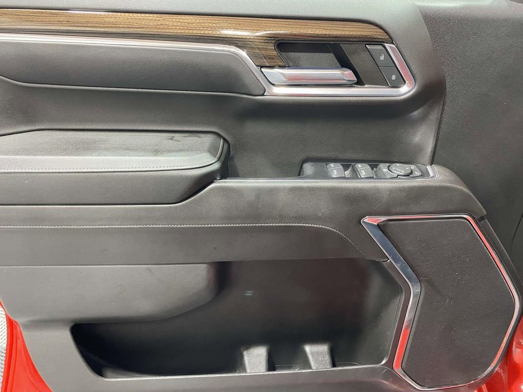 Used 2024 Chevrolet Silverado 1500 LT image 18