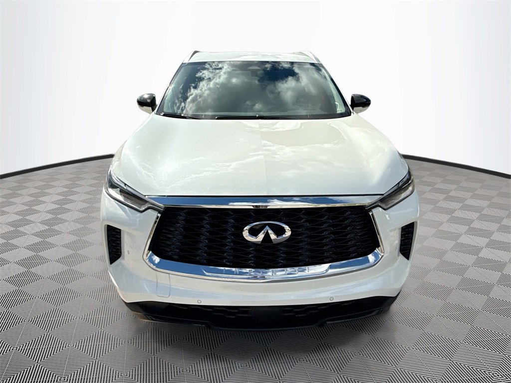 Used 2025 INFINITI QX60 Luxe image 2