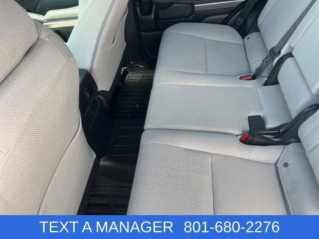 Used 2025 Toyota 4Runner SR5 AWD/4WD image 30