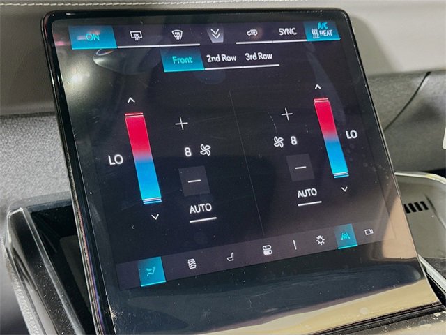 New 2025 Cadillac Escalade IQ Luxury 1 w/ Smart Trailering package image 10