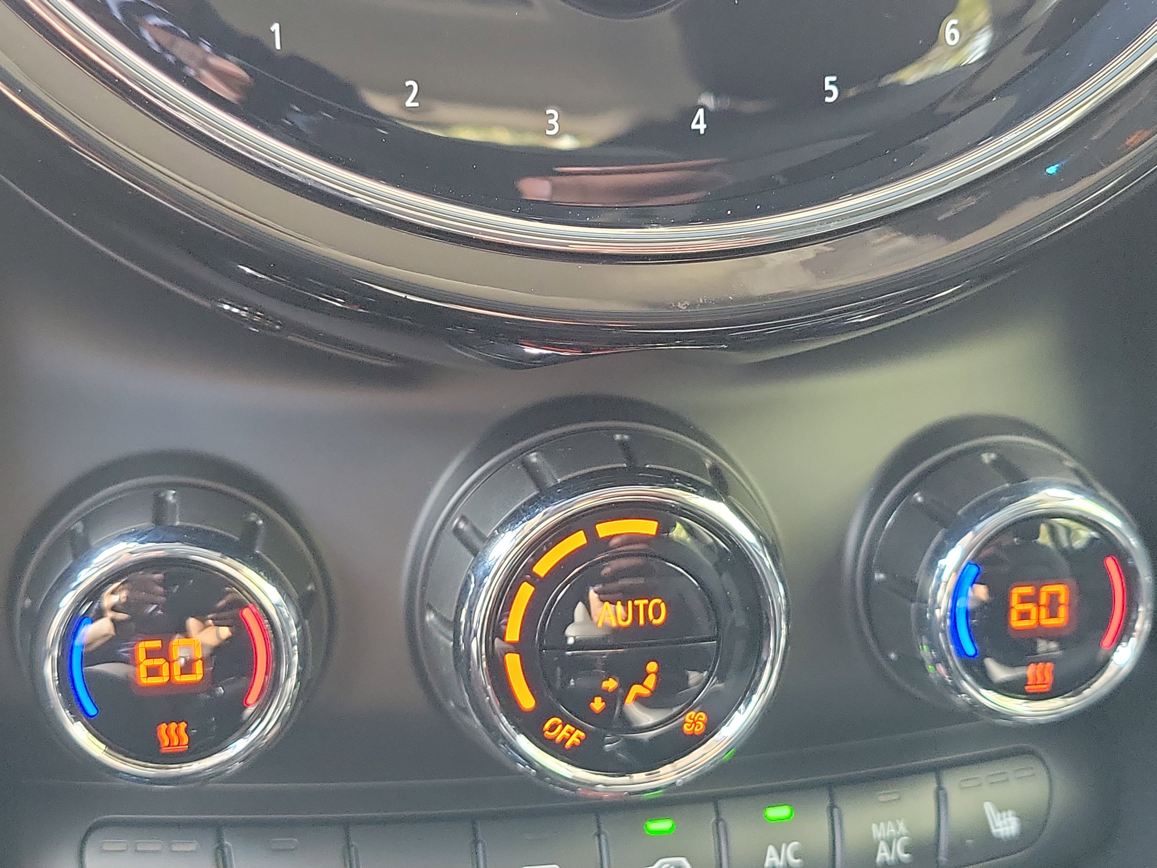 Used 2024 MINI Cooper 2-Door Hardtop image 25
