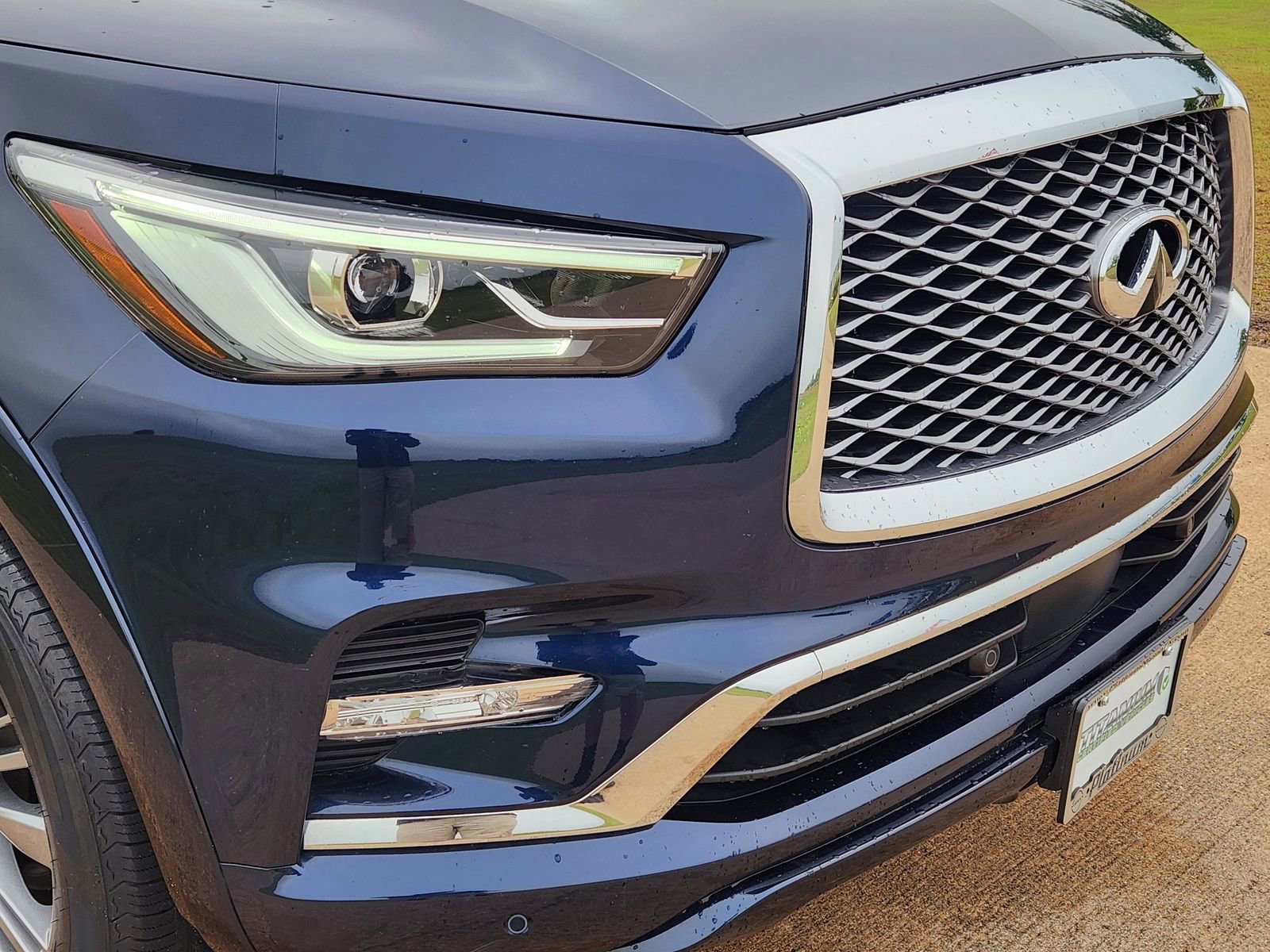 Used 2024 INFINITI QX80 Luxe RWD image 12