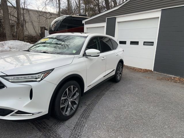 Used 2023 Acura MDX SH-AWD w/ Technology Package image 3