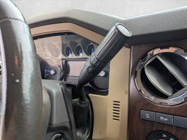 Used 2013 Ford F250 Lariat w/ Lariat Interior Pkg AWD/4WD image 11