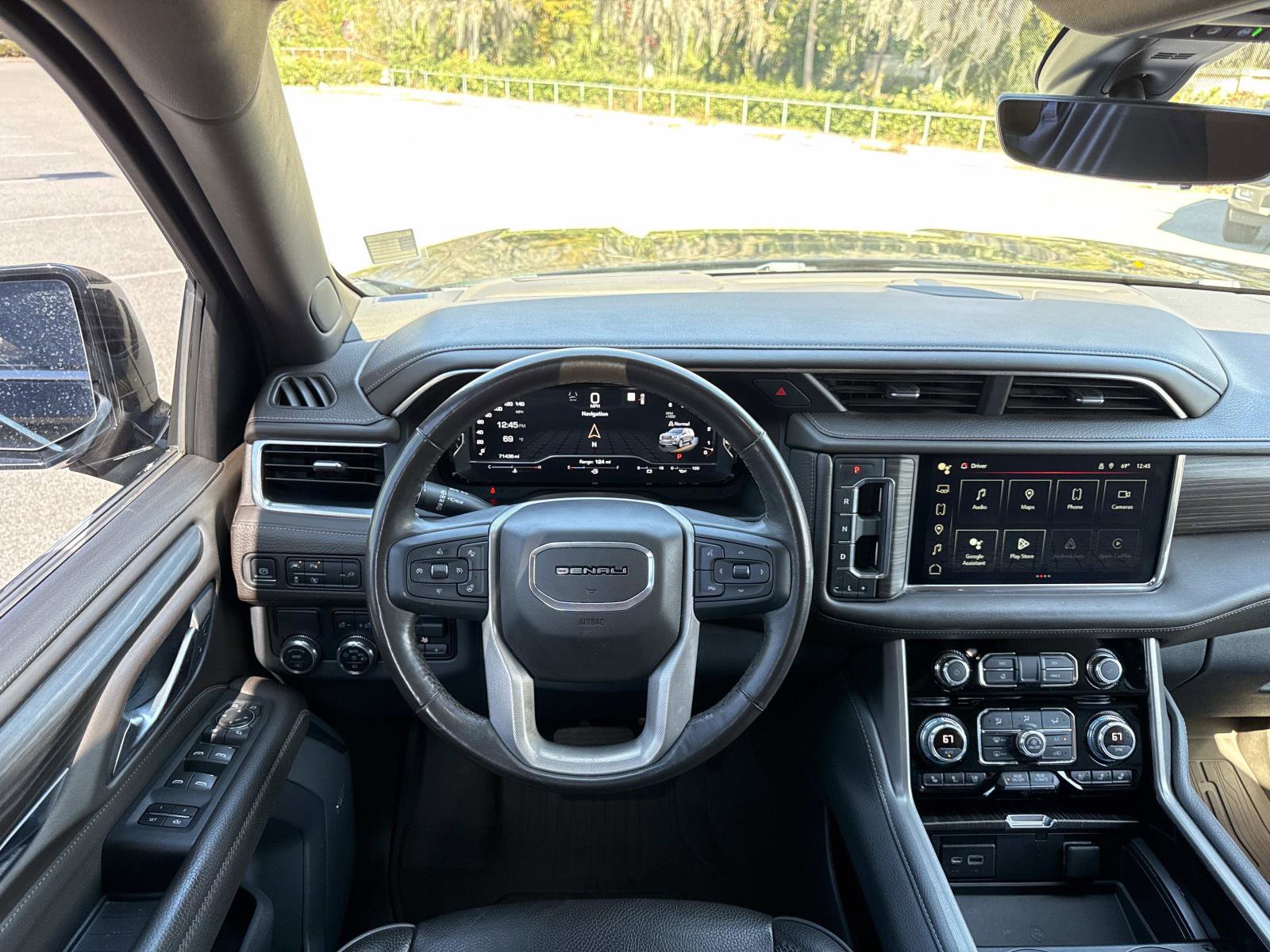 Used 2022 GMC Yukon XL Denali w/ Denali Ultimate Package image 13