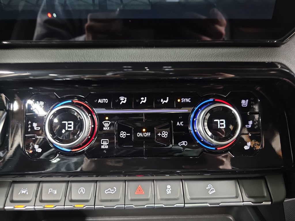New 2026 GMC Sierra 1500 AT4 w/ AT4 Premium Package AWD/4WD image 20