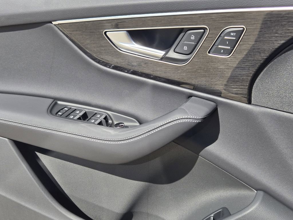 New 2026 Audi Q7 3.0T Premium Plus AWD/4WD image 30