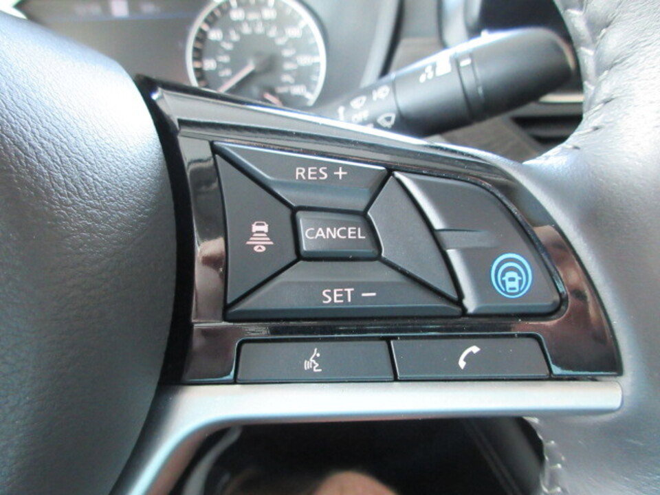 Used 2024 Nissan Altima 2.5 SV w/ SV Premium Package image 14